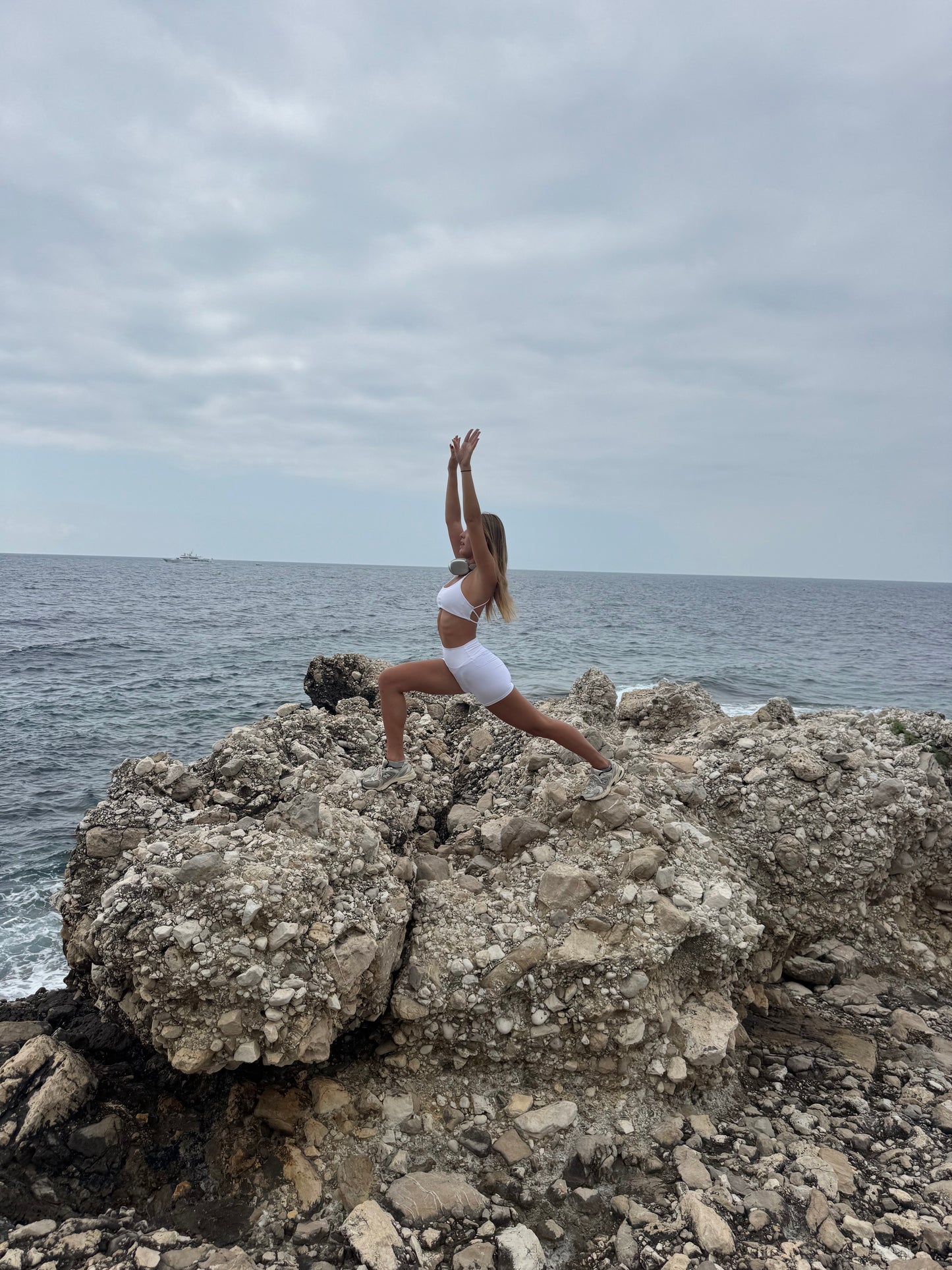 Short SeamlessSolution™ Blanc - Crunch naturel à l'arrière CELIA