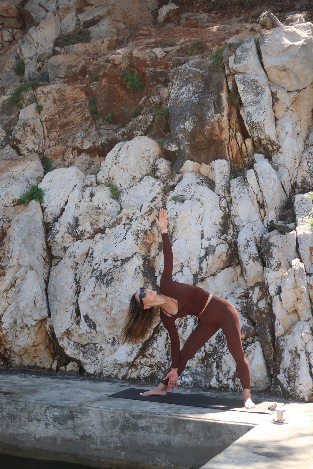 Cache-Cœur Blanc Femme | Élégance, Confort & Style Minimaliste