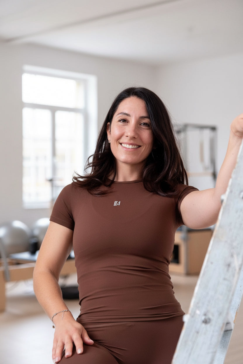 Tee-shirt de Sport Mara - Femme Marron Respirant, Confortable & Style Athleisure