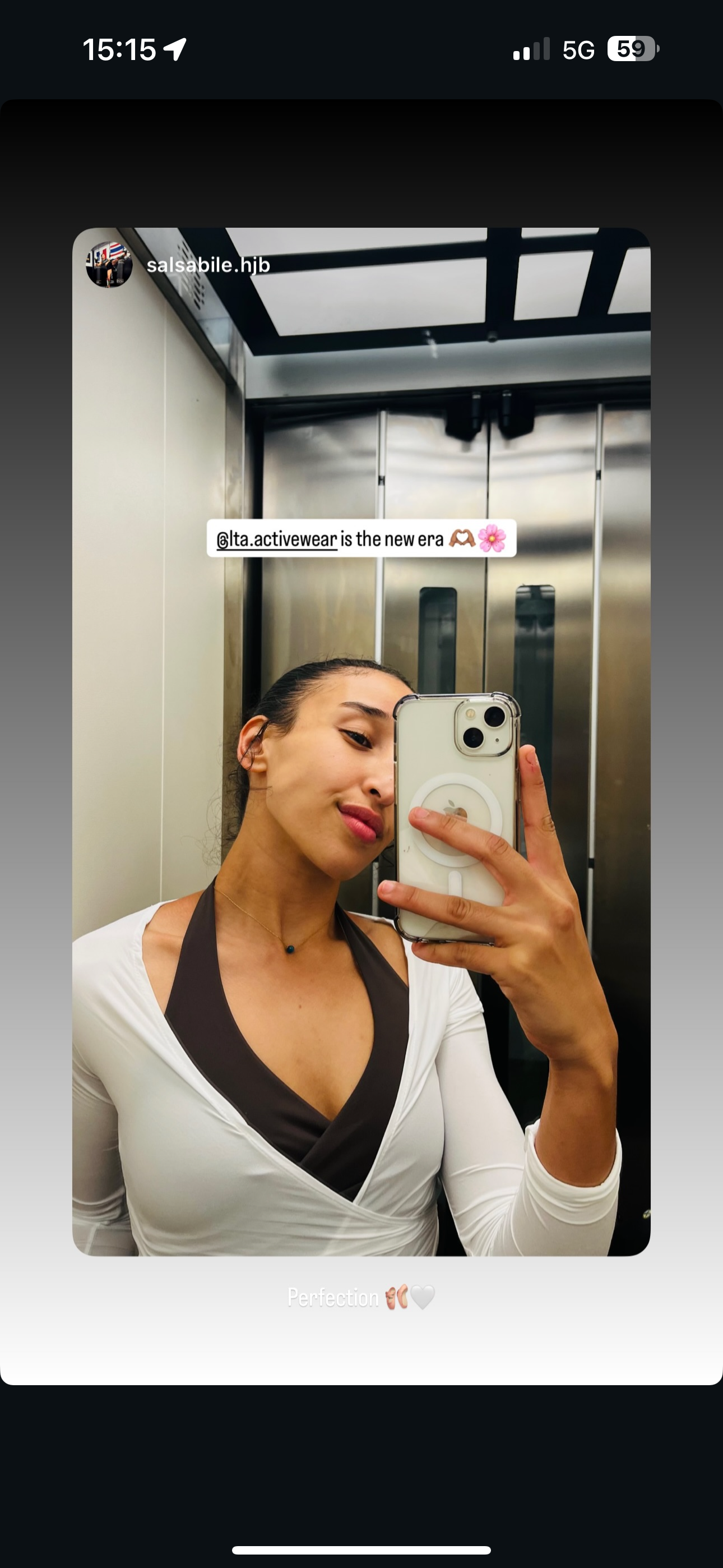 Cache-Cœur Blanc Femme | Élégance, Confort & Style Minimaliste